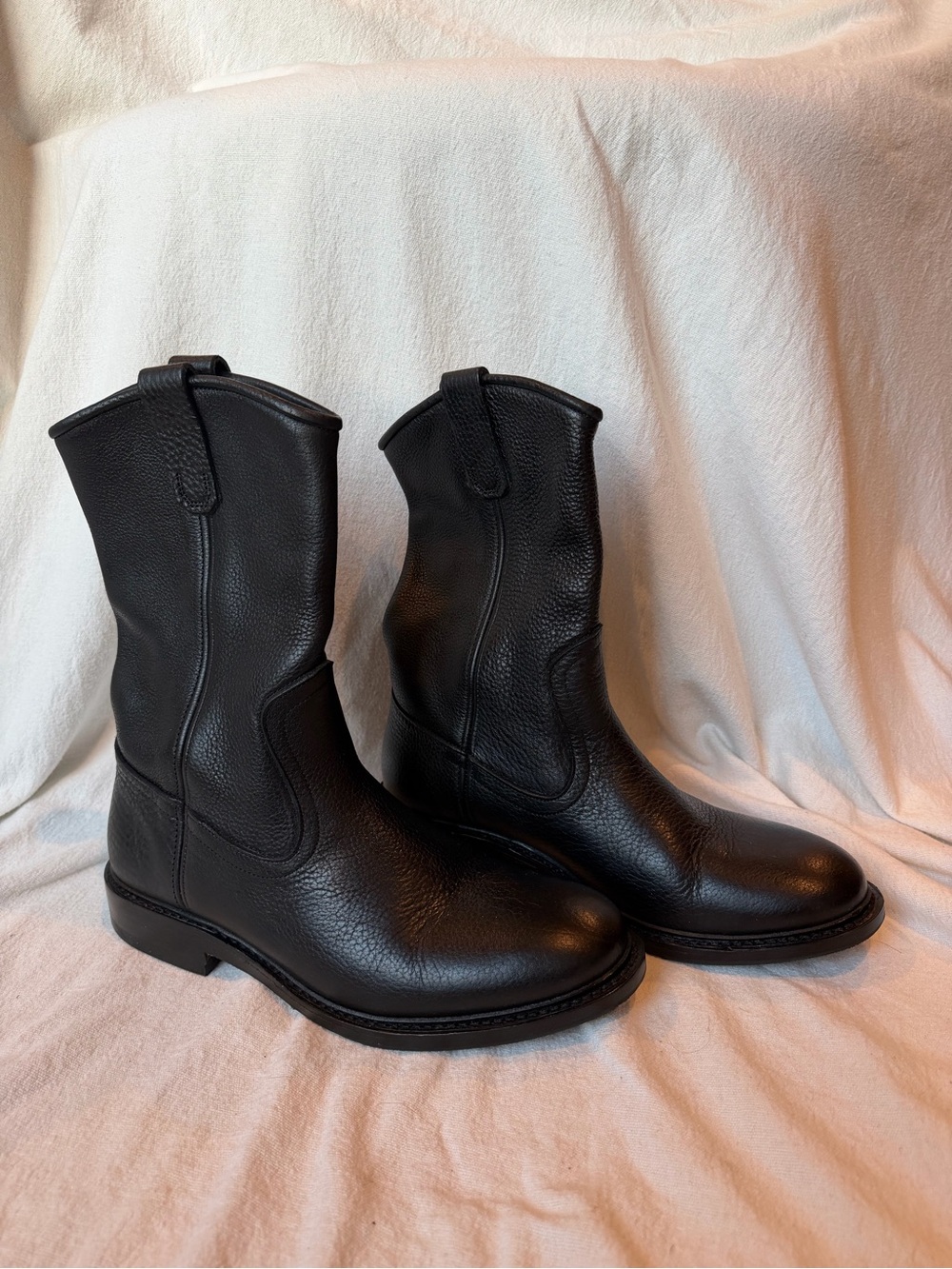 Like New! Allen Edmonds Dallas Roper Boots Black Leather Men’s 9.5 D Made in USA